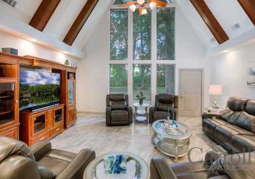 McRight Renovation | Full Den